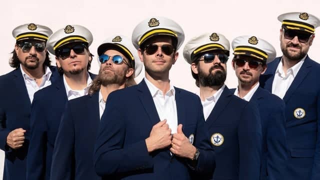 Yachtley Crew