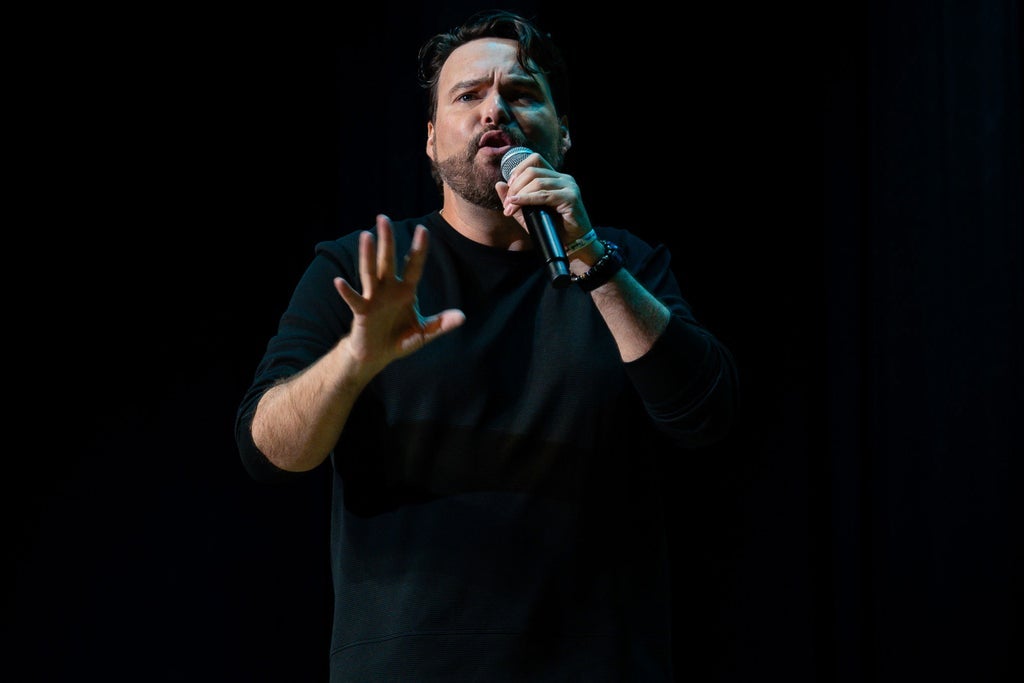 George Harris comes to Chicago for "El Pueblo de Uno" final tour date!