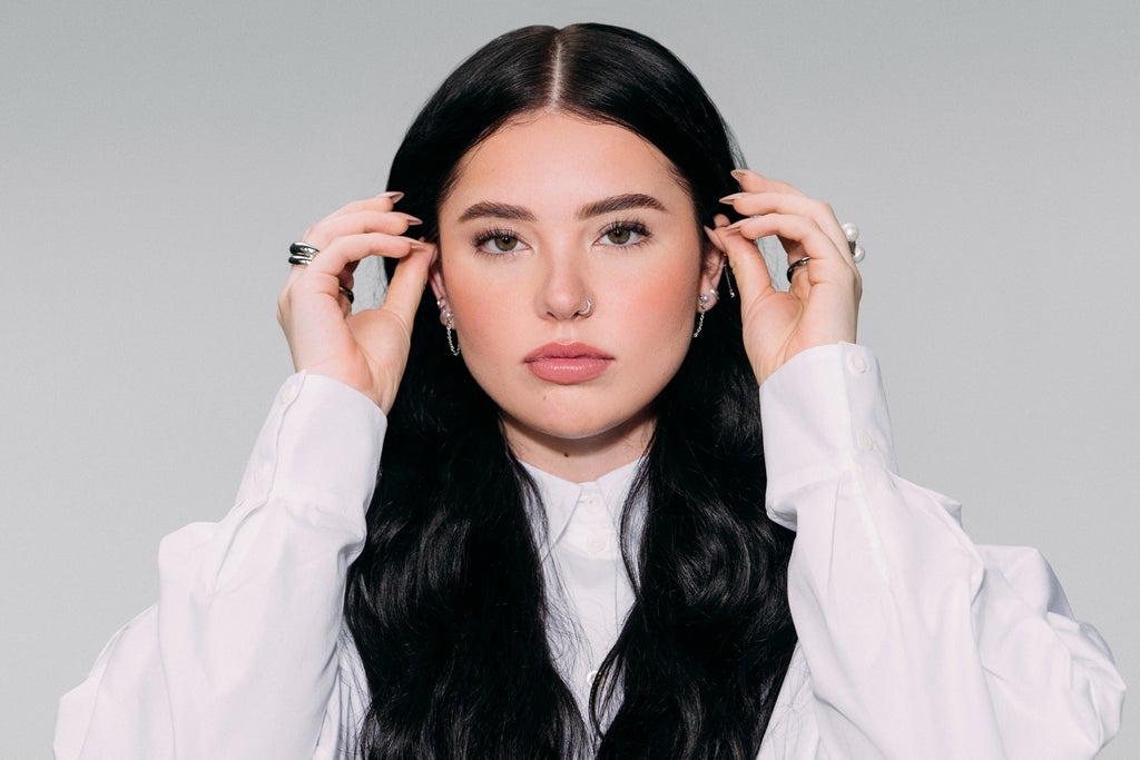 Lauren Spencer Smith: THE ART OF BEING A MESS TOUR