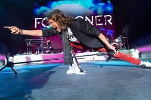 foreigner tour opening act