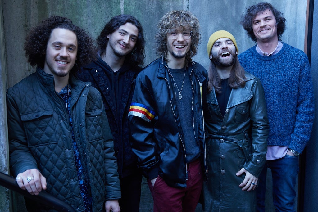 Dogs In A Pile, Where's West