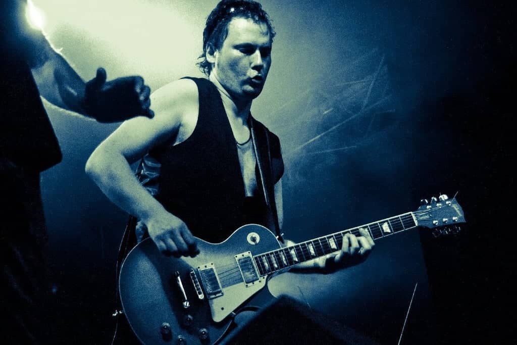 KRAJ plays HENDRIX
