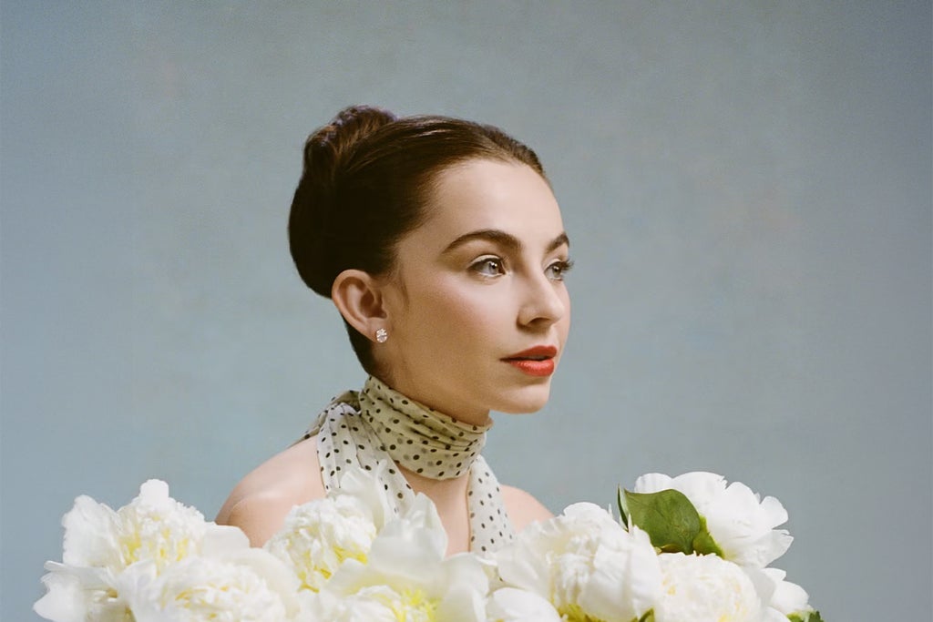 Stella Cole - Holiday Show