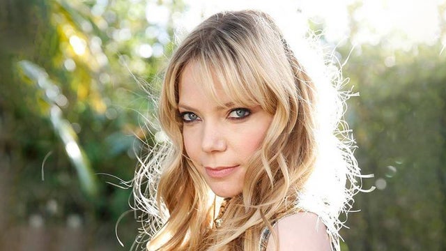 Riki Lindhome