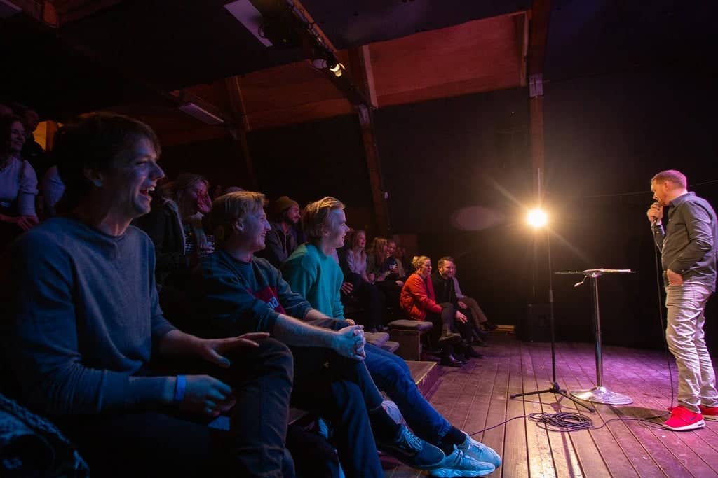 Utfordrerne (Stand-up)