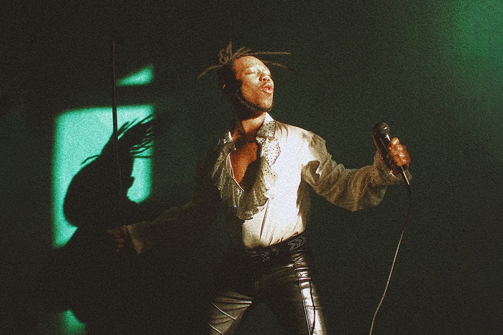 Avionce Hoyles Stars in "Dear Tina"