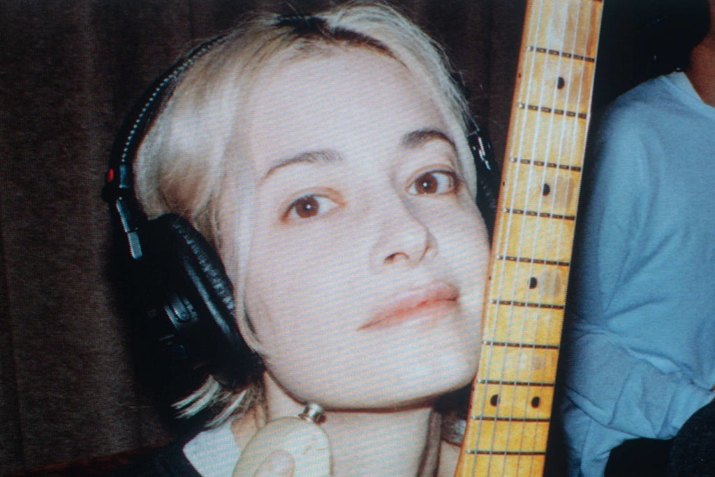 Men I Trust - Equus Tour