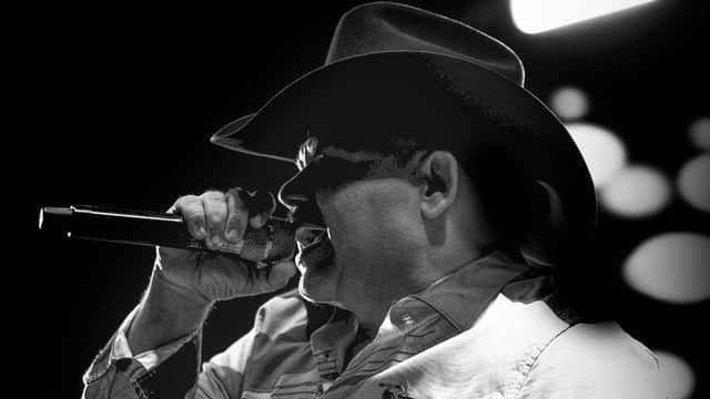 Chuy Lizarraga