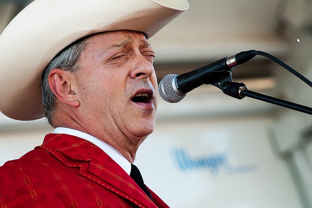 Junior Brown