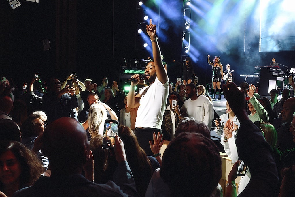 An Evening with John Legend: Get Lifted - 20th Anniversary Tour