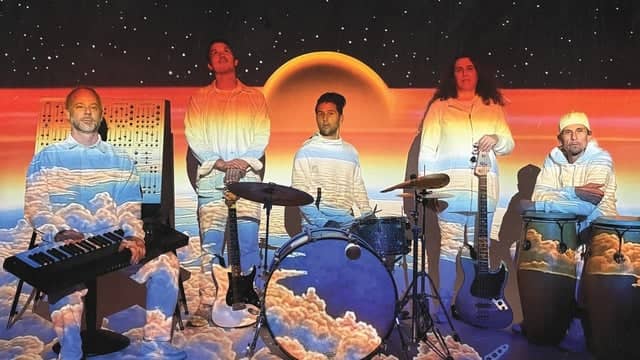 STS9