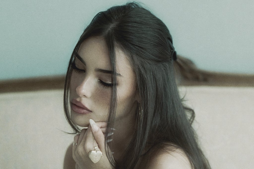 Madison Beer: the locket tour