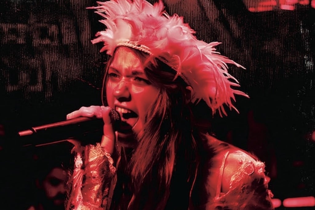 Nora Polinnia & Free of Propaganda