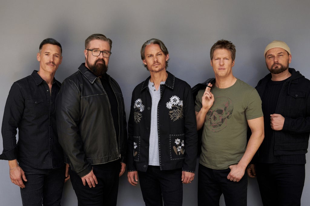 Coronado Theatre 2025 show schedule & venue information Live Nation