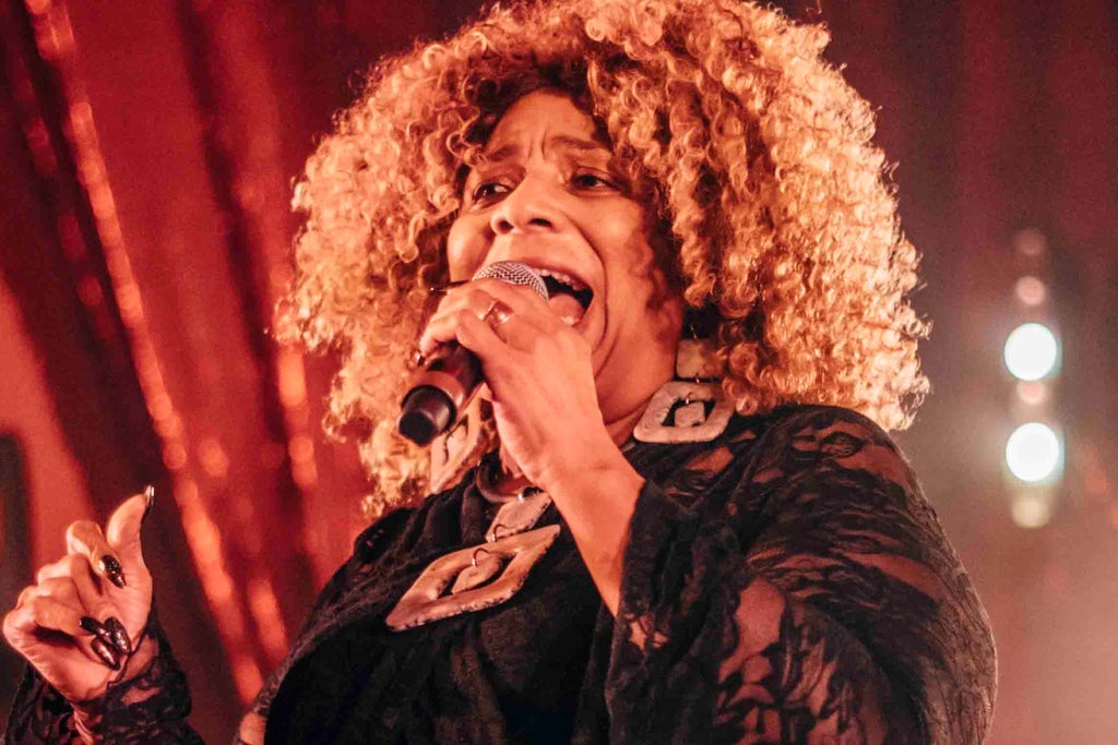 Queen of Soul Motown Disco - Michelle Sweeney