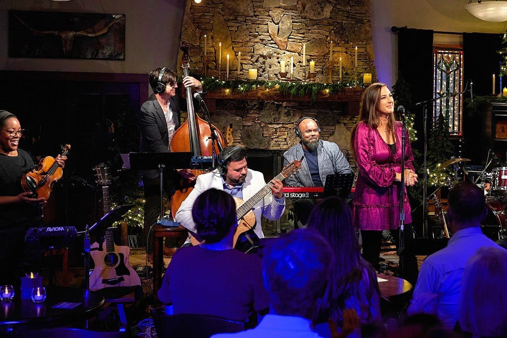 Erica Lane: Here We Come A Caroling