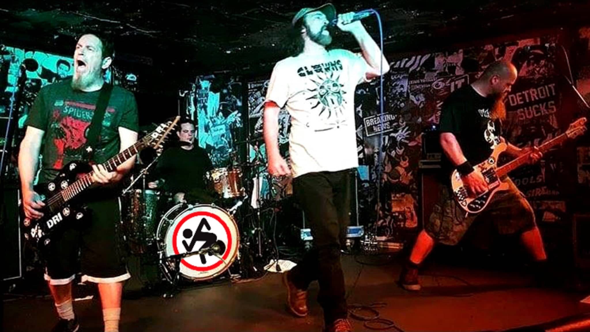 D.R.I. LIVE AT TRANSPLANTS IN PALMDALE