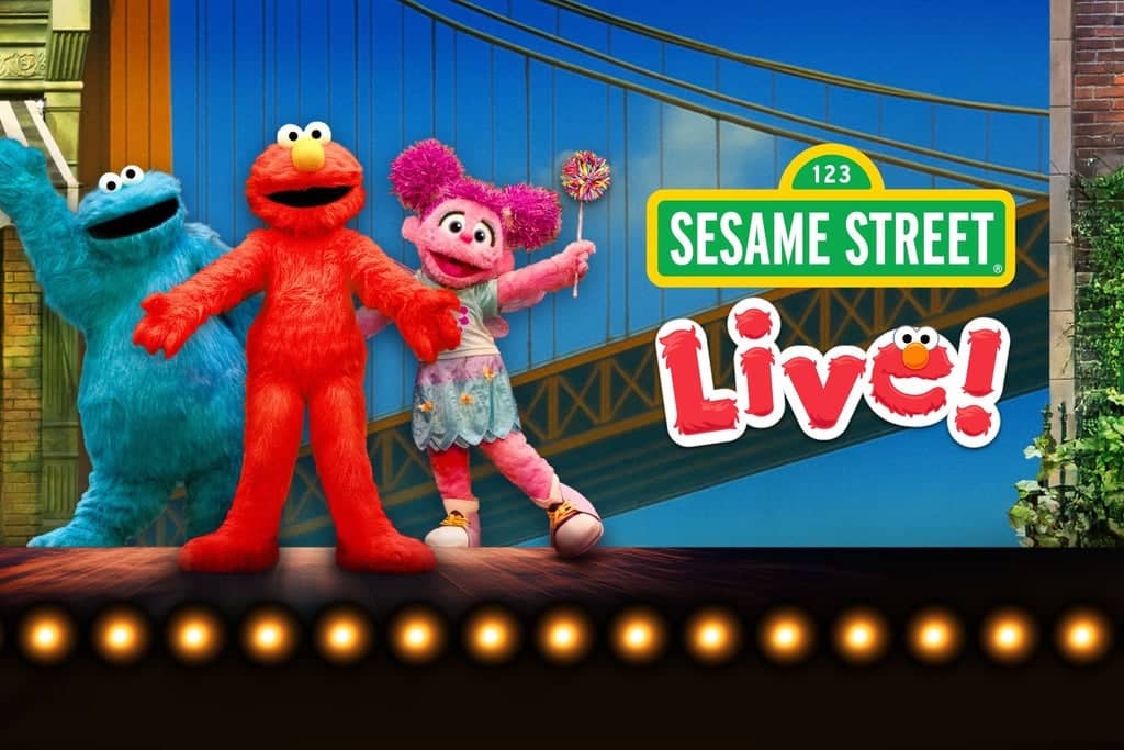 Elmo's Got the Moves