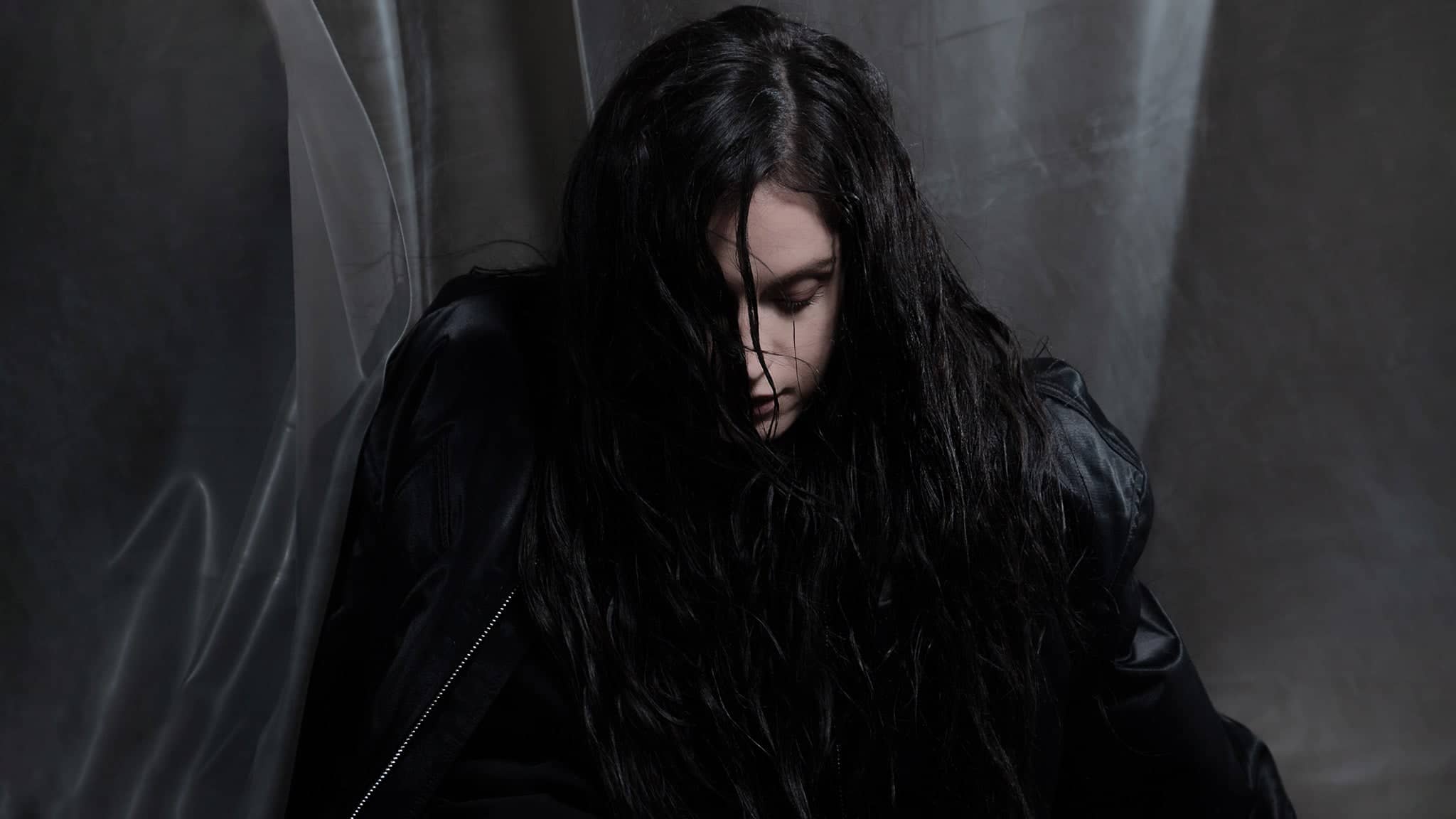 Clara La San - Chosen Silences Tour 2026