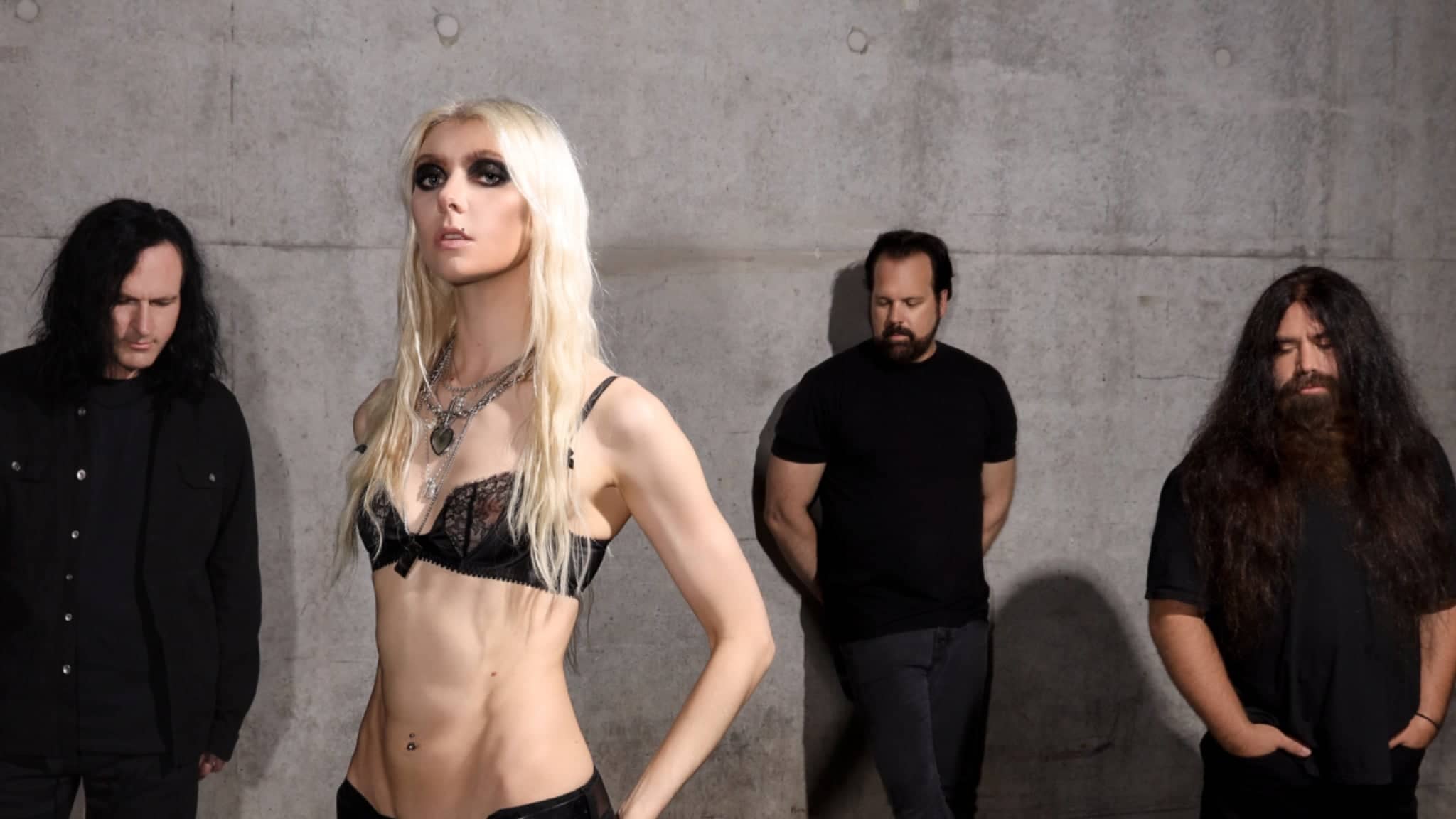 The Pretty Reckless Dear God Tour