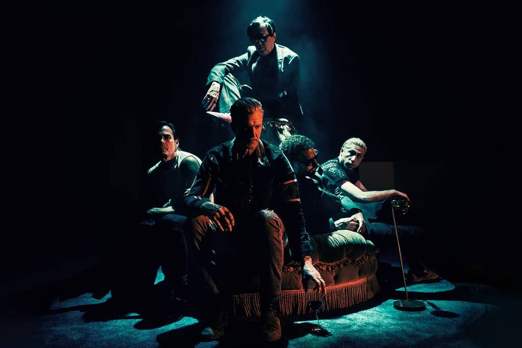 Queens Of The Stone Age - Perfecth World Tour
