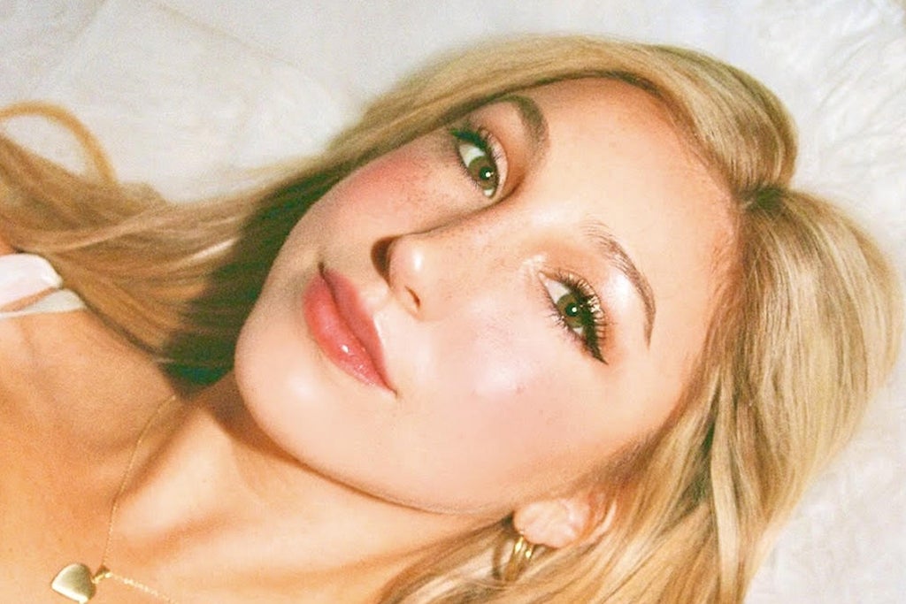 Lizzy Donzis, Anique Rose