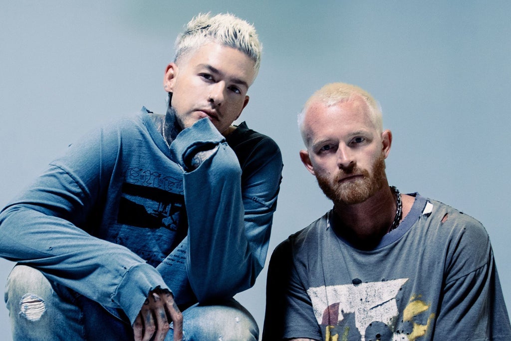 girlfriends in your neighborhood: Cleveland, OH