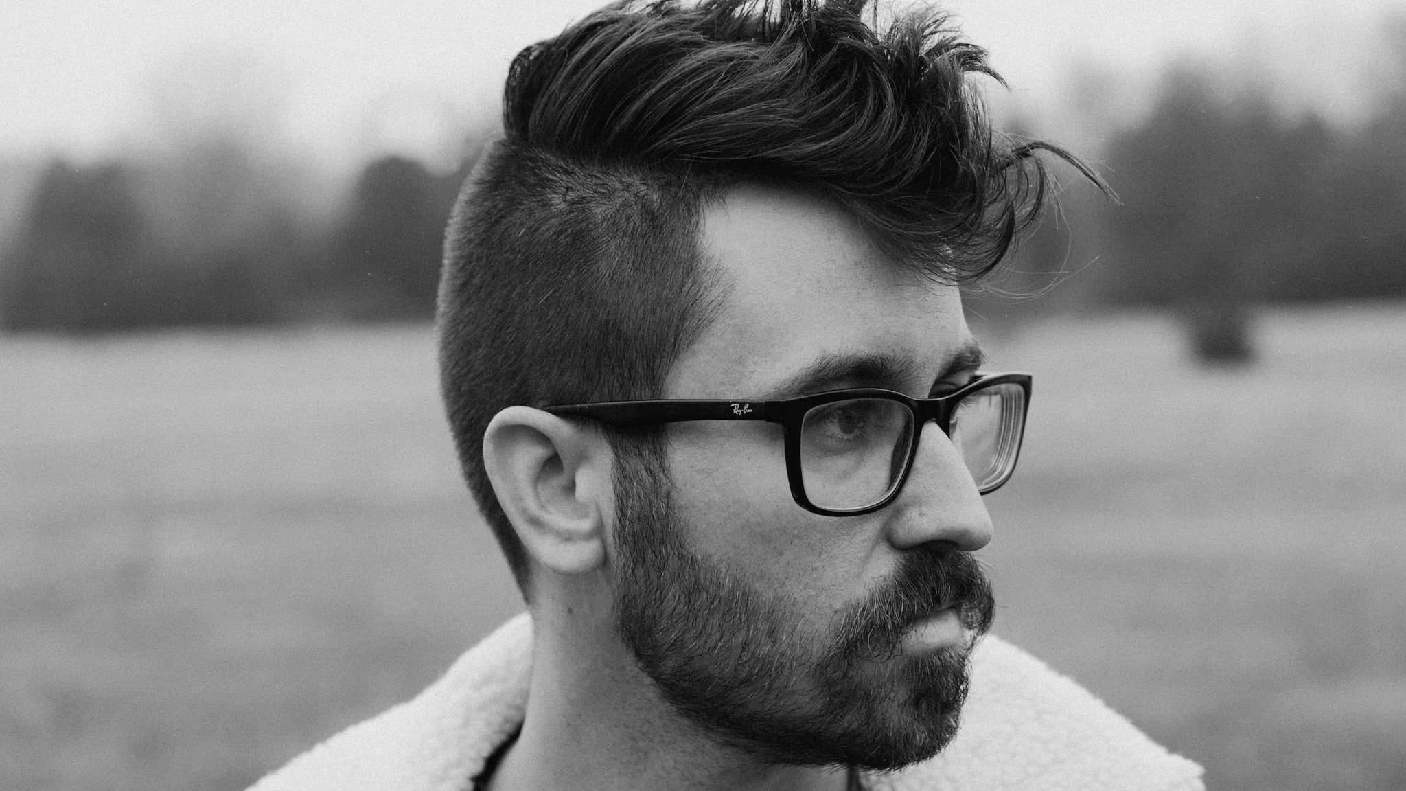 Sean McConnell w/ support from Olivia Wolf
