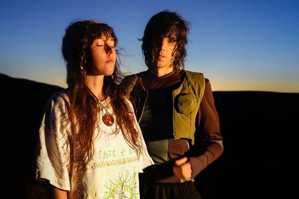 PURITY RING - PLACE OF MY OWN TOUR