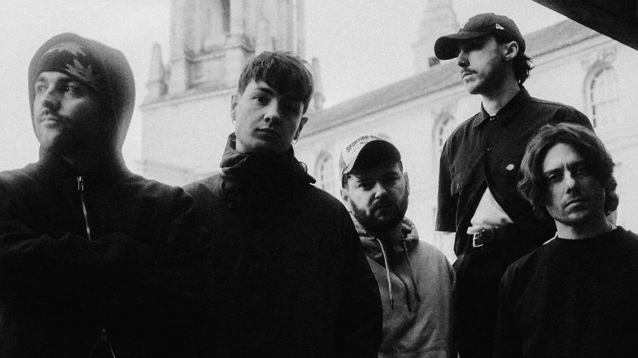 Boston Manor, Spaced