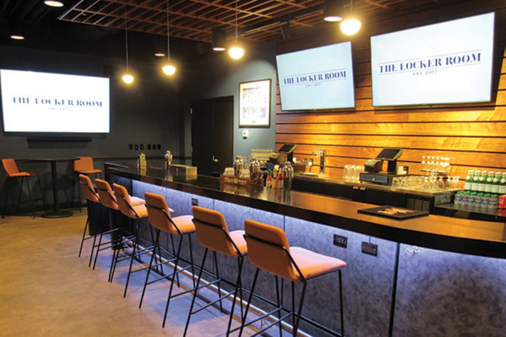 The Locker Room- Jason Aldean