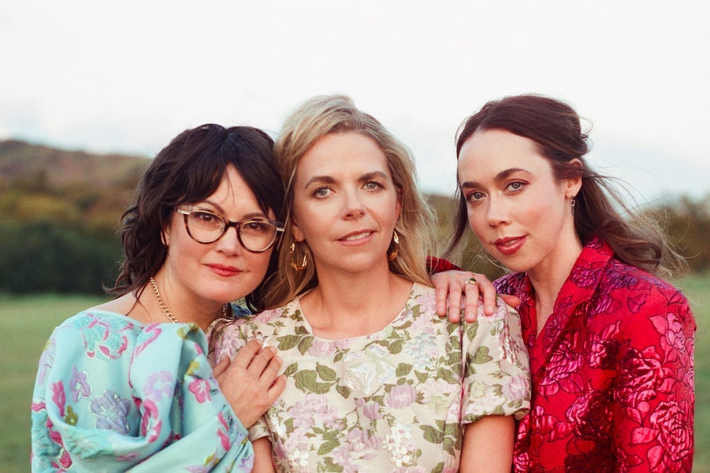 I'm With Her - Wild and Clear and Blue 2025