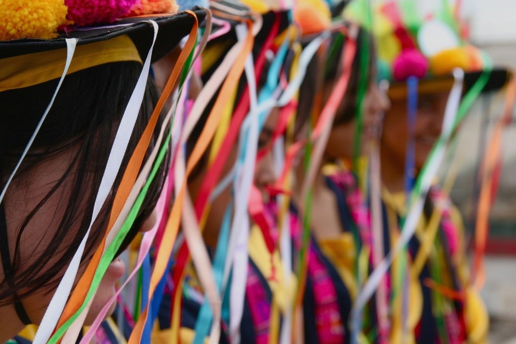 Nora Polinnia & Free of Propaganda