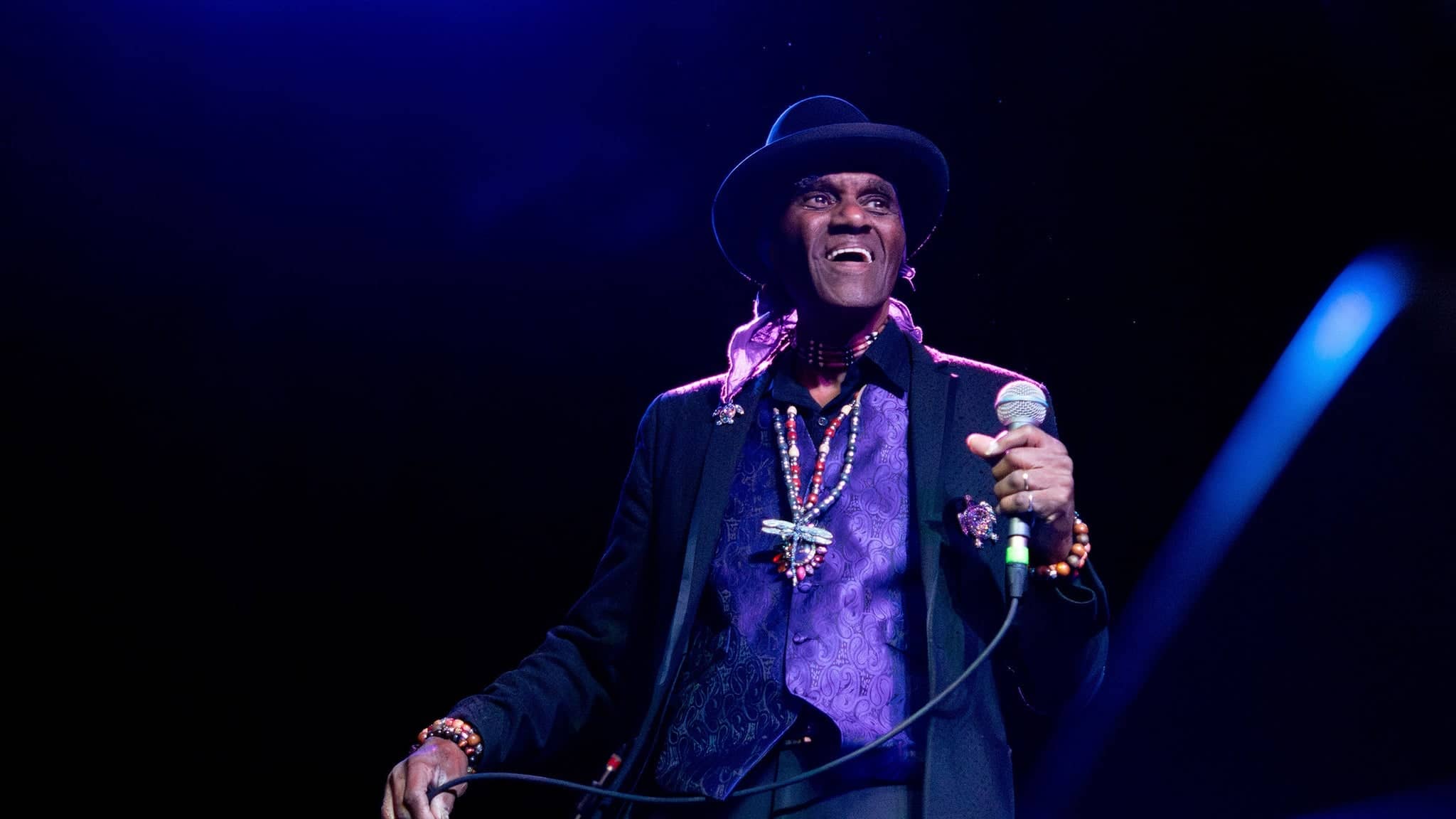 Cyril Neville Plays The Dead